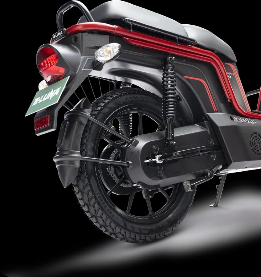 16-inch tubeless alloy wheel on a Kinetic Green E-Luna